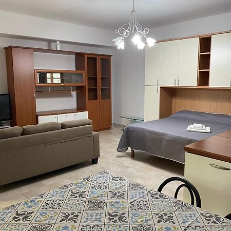B&B Dionigi Кротоне Экстерьер фото