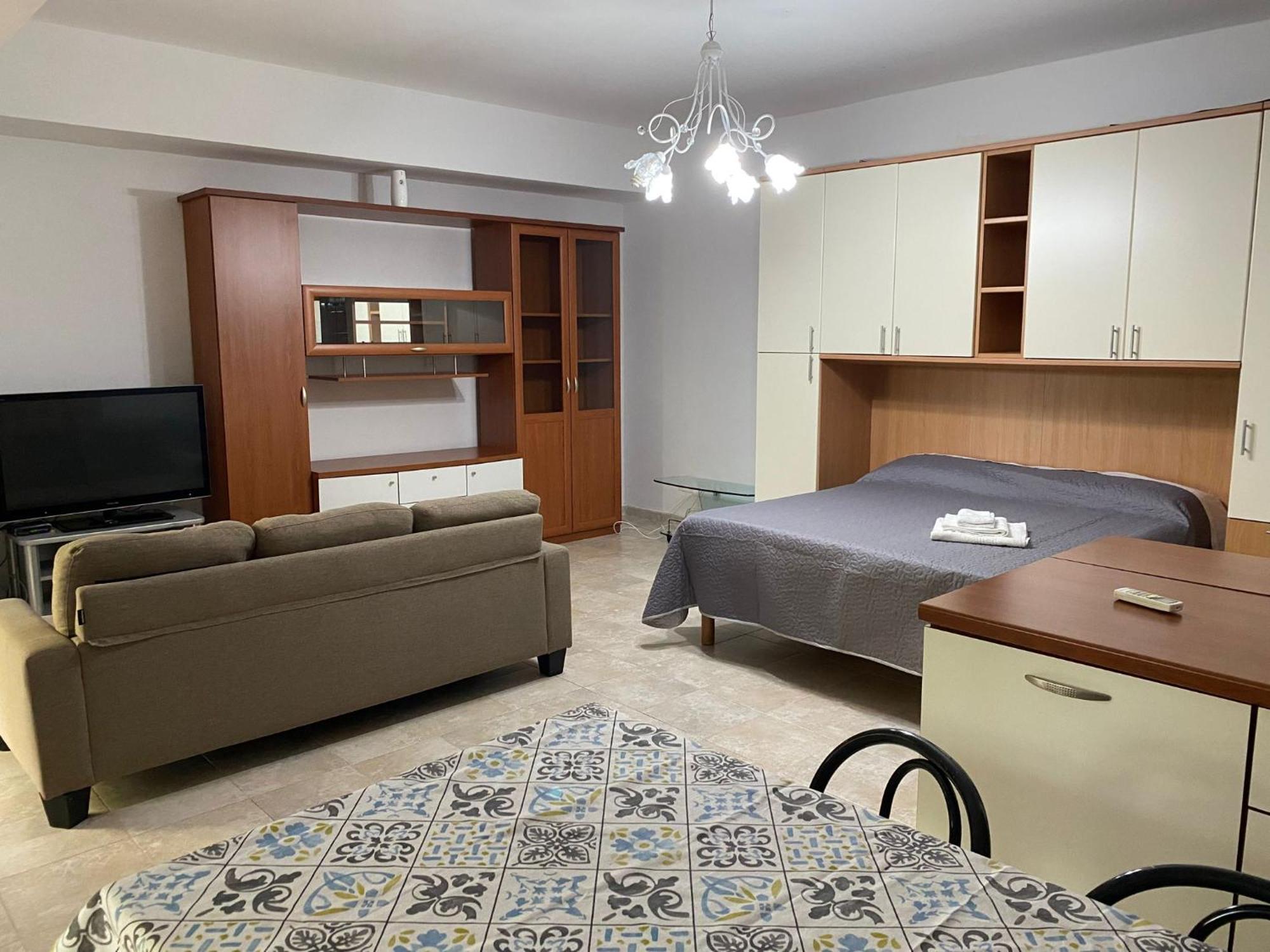 B&B Dionigi Кротоне Экстерьер фото
